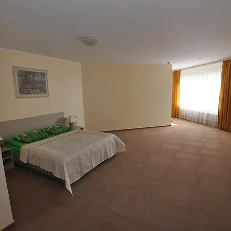 Motel Paradise 3*