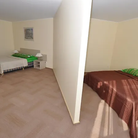Motel Paradise 3*