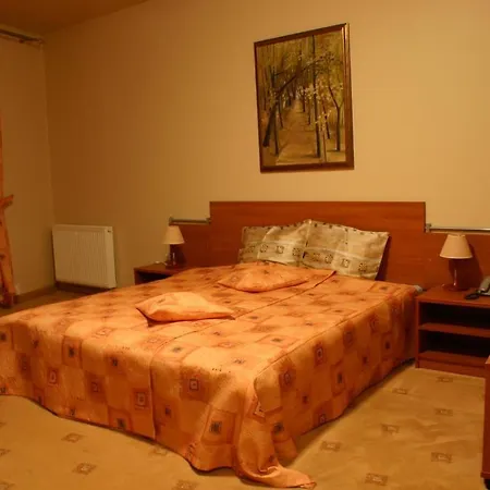 Paradise Motel